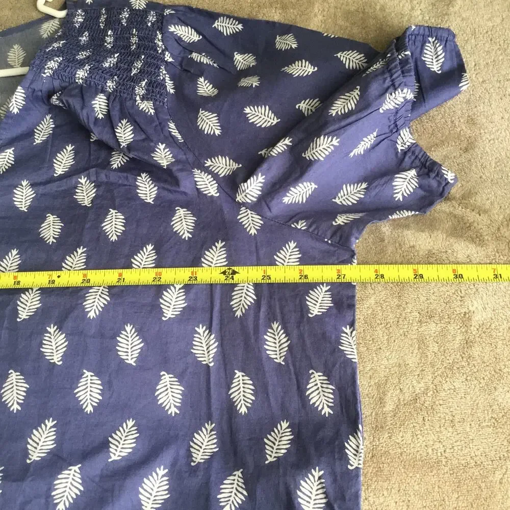 J.Crew Women's Cotton Blue and White Leaf print V-neck Top Plus Sz 3XL - Picture 5 of 7